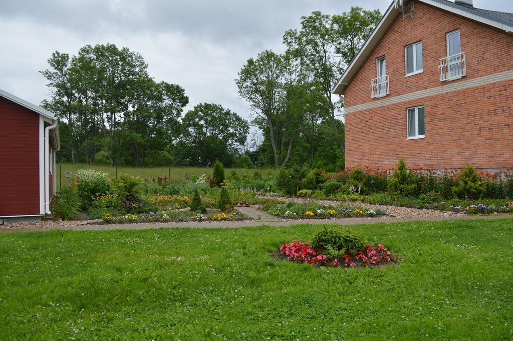 Guest House Kalnu Pupoli Sengeida Экстерьер фото